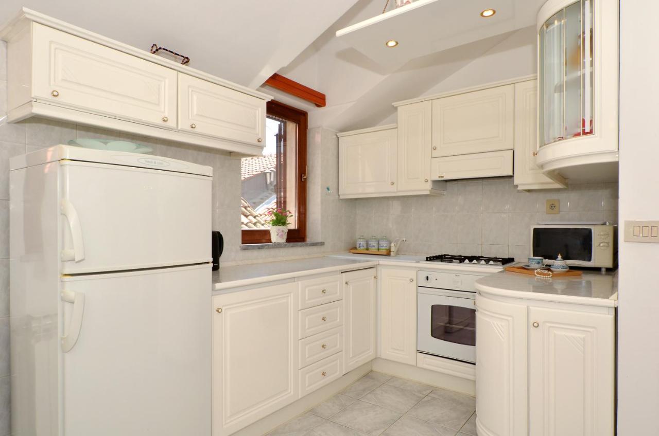 Apartmani Basic 1 Сплит Экстерьер фото